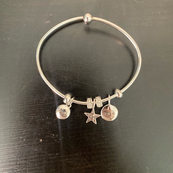 Chloe & Isabel bracelet with charms - Picture 3 of 7